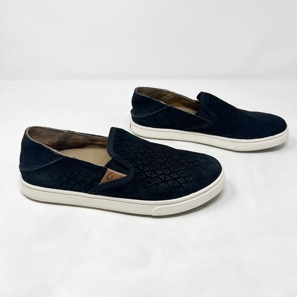 [OluKai] Pehuea Black Textured Embossed Suede Leather Slip On Sneakers Size 6 - Picture 1 of 10